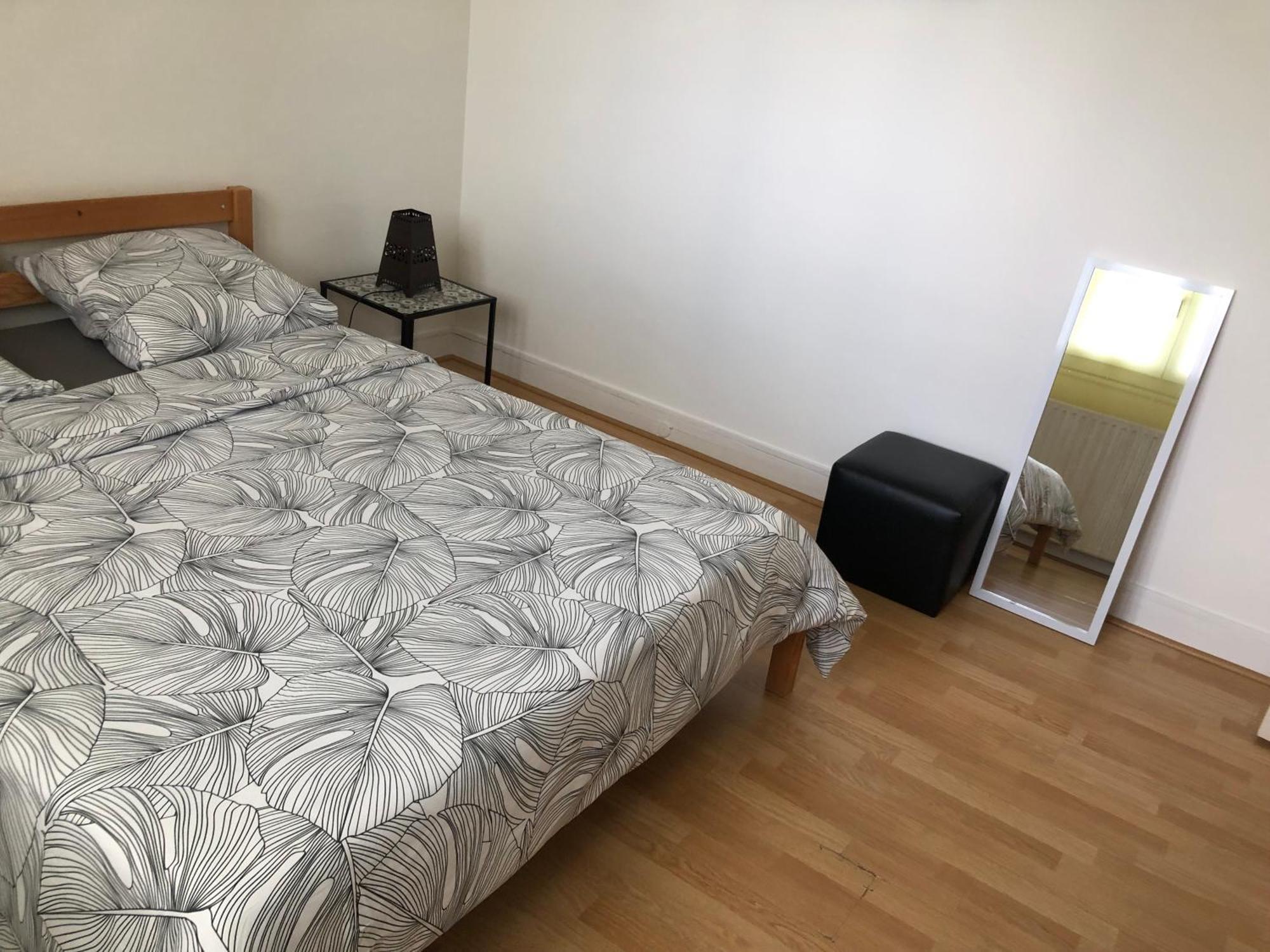 Apartment Entier 2 *